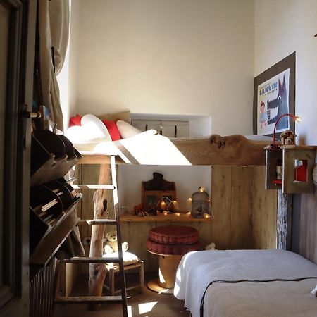 Au Bonheur D'Alphonse Bed & Breakfast Lusignan-Petit Bagian luar foto