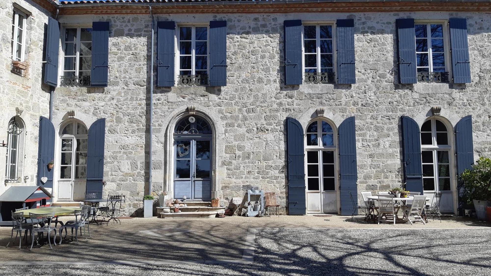 Au Bonheur D'Alphonse Bed & Breakfast Lusignan-Petit Bagian luar foto