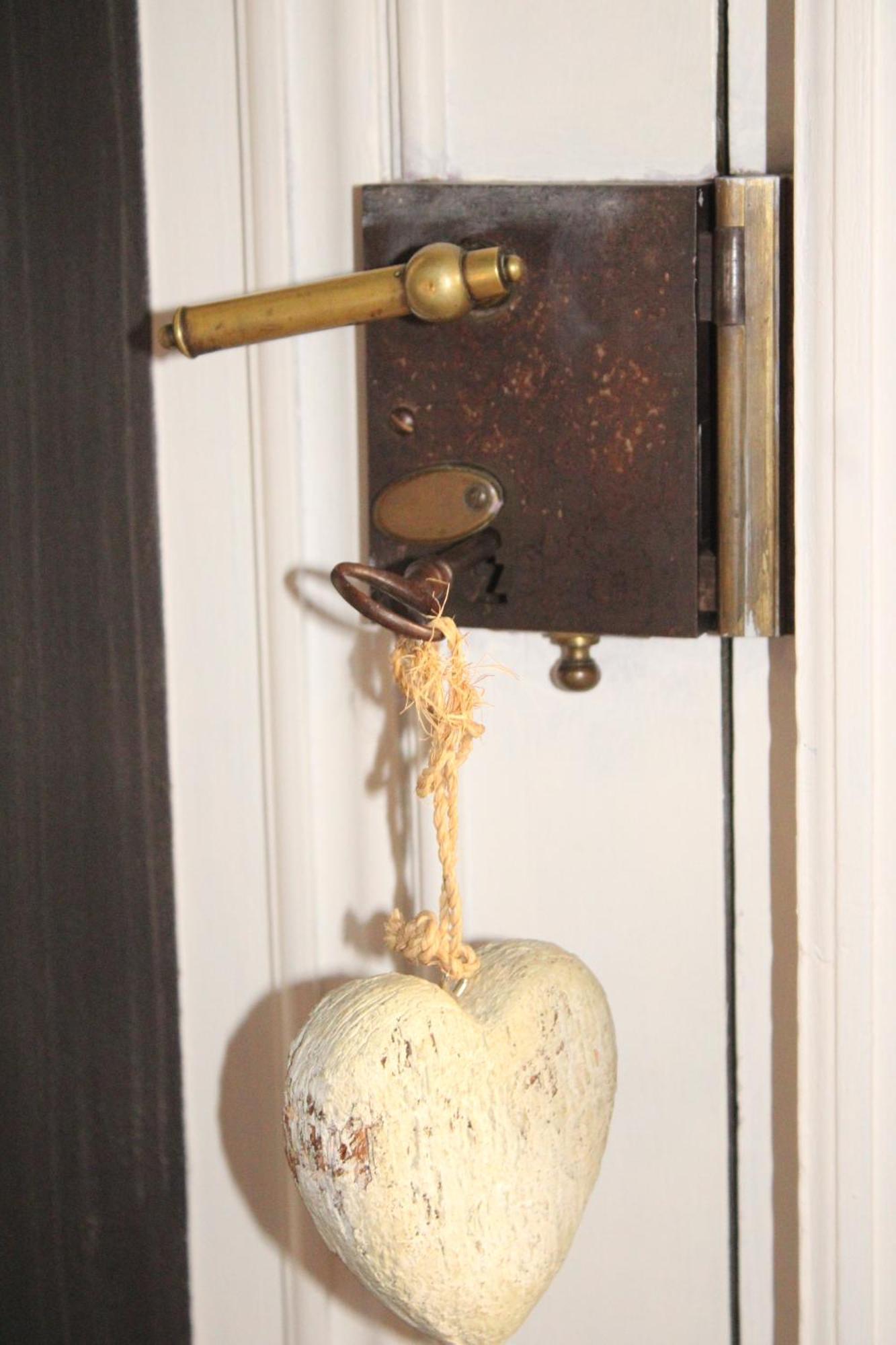 Au Bonheur D'Alphonse Bed & Breakfast Lusignan-Petit Bagian luar foto